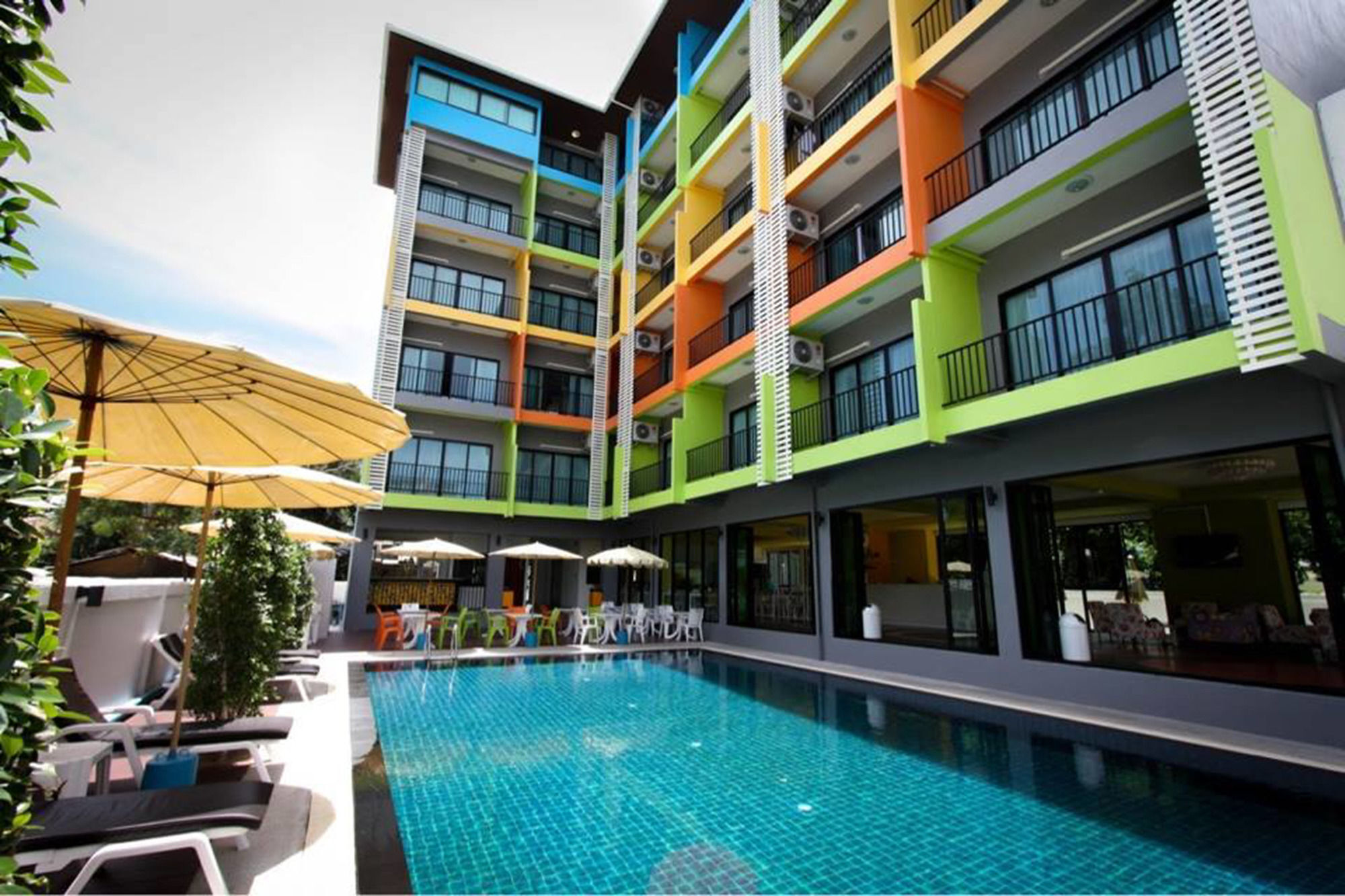 Oyo 75367 Ud Pattaya Hotel Bang Lamung Zewnętrze zdjęcie